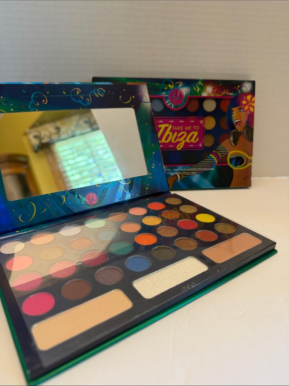 BH Cosmetics Take Me to Ibiza Eyeshadow Palette - Vibrant Multi-Color